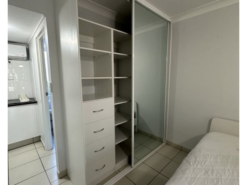 Unit4a/12 Coolgardie Street, Elanora QLD 4221