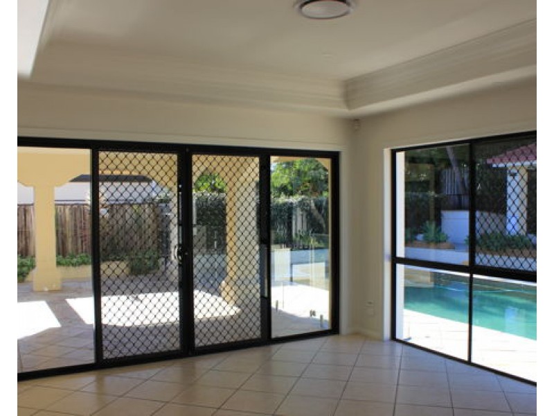 76 Lancewood Circuit, Robina QLD 4226