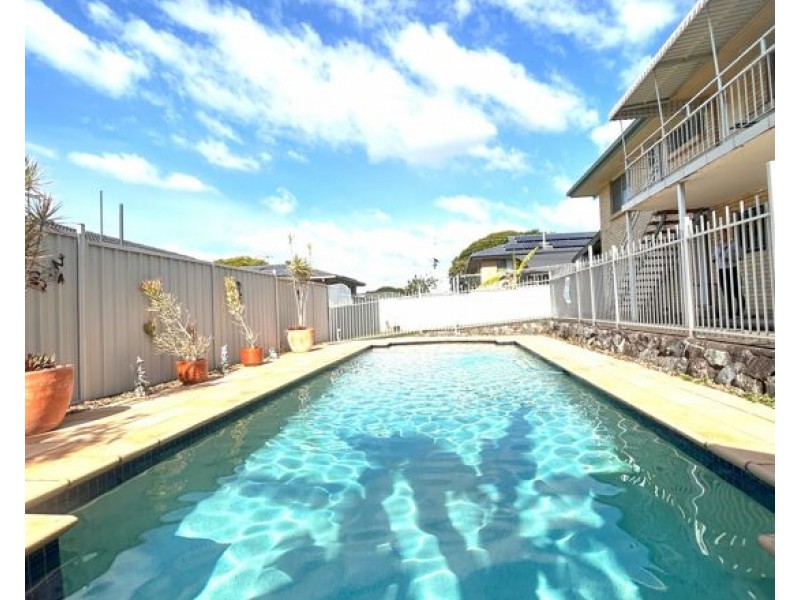 18 Gralunga St,, Mansfield QLD 4122