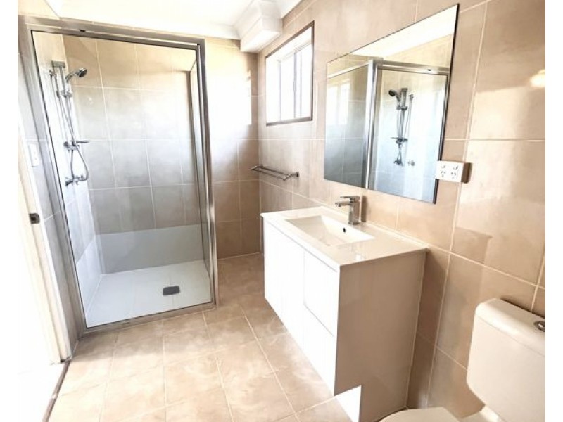 18 Gralunga St,, Mansfield QLD 4122