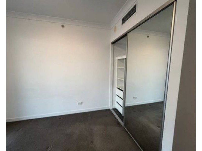 22803/5 Lawson Street, Southport QLD 4215
