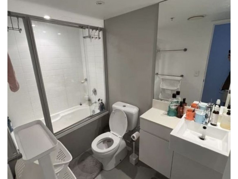22803/5 Lawson Street, Southport QLD 4215