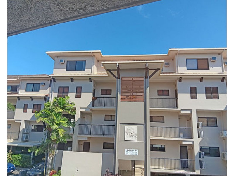 215 2-8 Rigg St, Woree QLD 4868