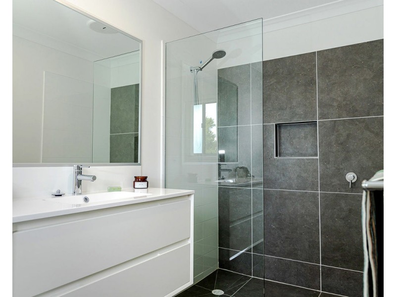 38 82 Cascade Street, Raceview, Raceview QLD 4305