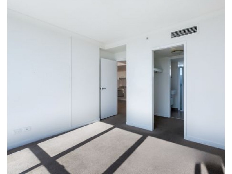 1271/56 Scarborough St, Southport QLD 4215