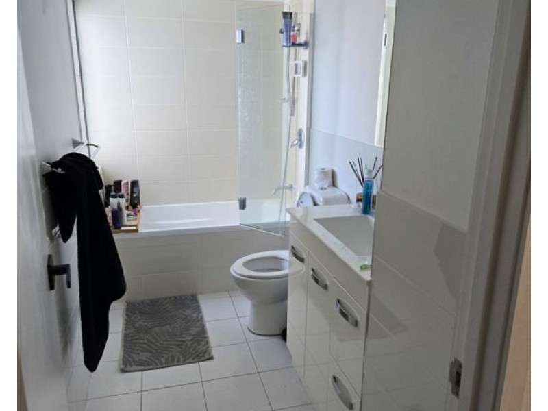 2403/111 Lindfield Road, Helensvale QLD 4212