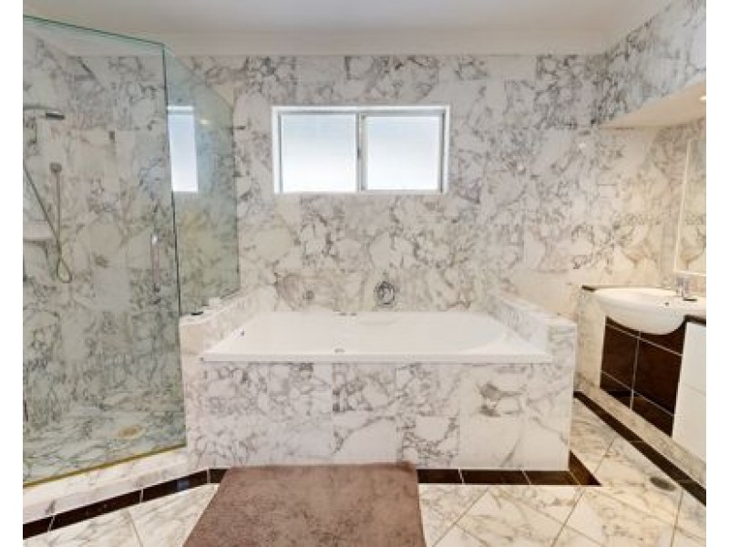 3 Joynt St, Hamilton QLD 4007