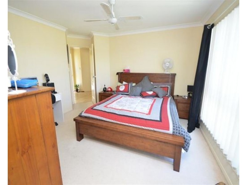 7 Golden Bear Drive, Arundel QLD 4214