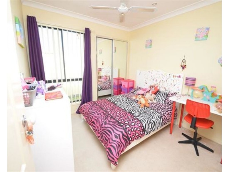 7 Golden Bear Drive, Arundel QLD 4214