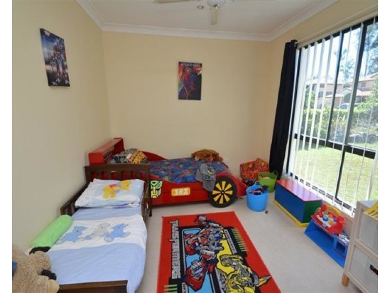 7 Golden Bear Drive, Arundel QLD 4214