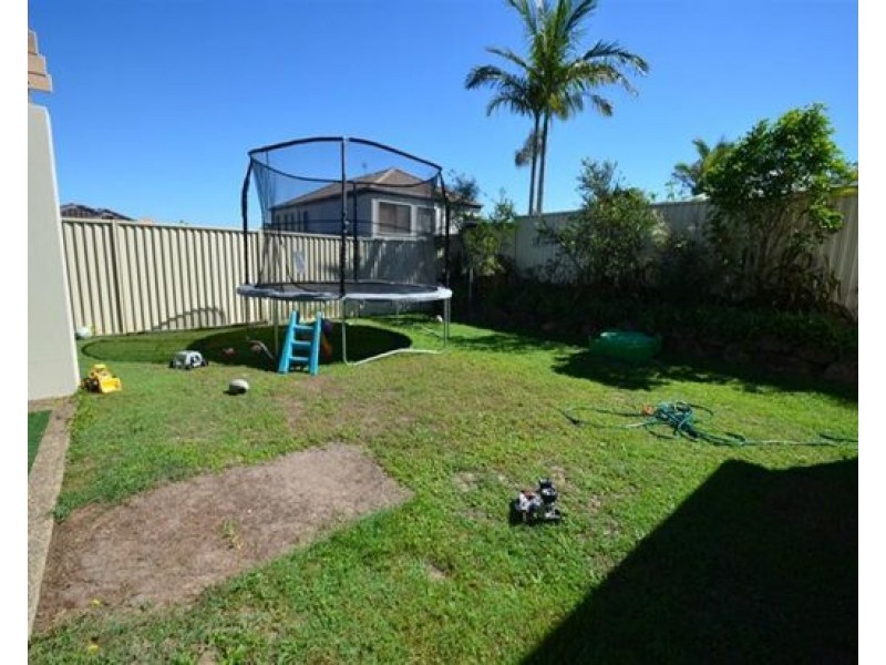 7 Golden Bear Drive, Arundel QLD 4214