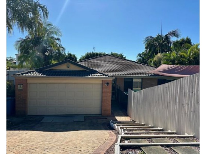 17 Gumleaf Drive, Molendinar QLD 4214