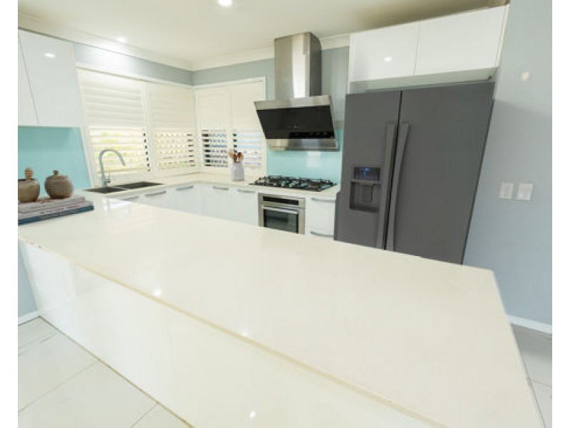 2 Homebush Crescent, Sinnamon Park QLD 4073