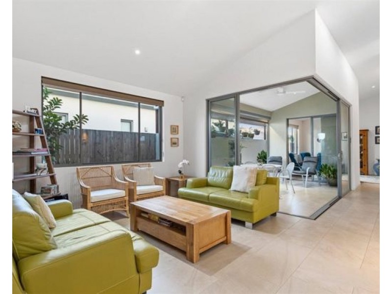 24 Mcdermott Parade, Rochedale QLD 4123