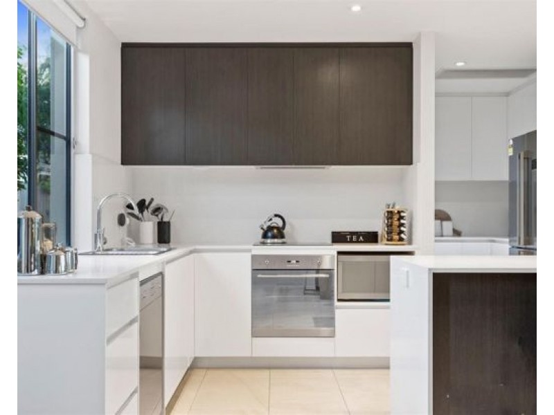 24 Mcdermott Parade, Rochedale QLD 4123