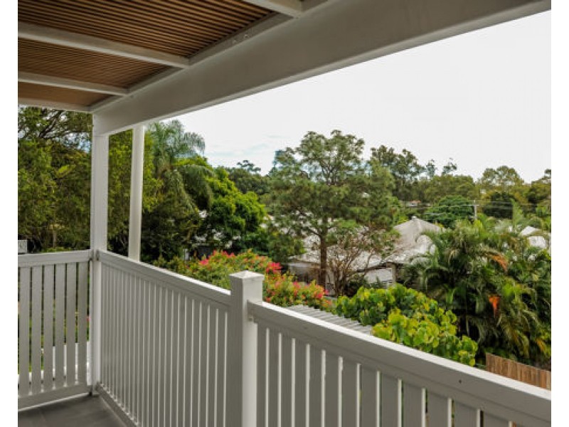 4 Santigo Cres, Spring Mountain QLD 4124