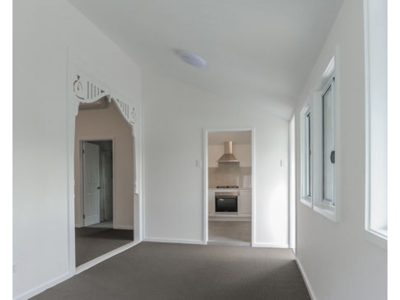 4 Santigo Cres, Spring Mountain QLD 4124