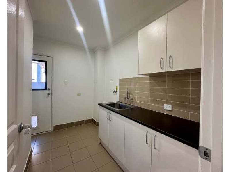 2 Harbourvue Court, Helensvale QLD 4212
