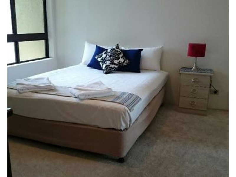 006 2890 Gold Coast Highway, Surfers Paradise QLD 4217