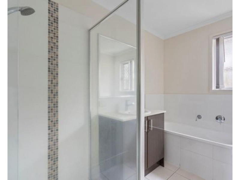 15 Hillingdon Street, Doolandella QLD 4077