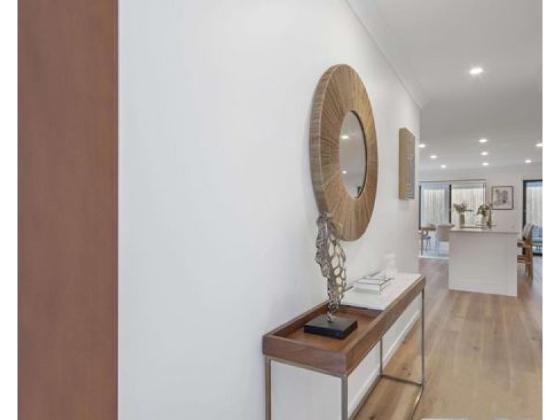 20 LYNDHURST PLACE, Thornlands QLD 4164
