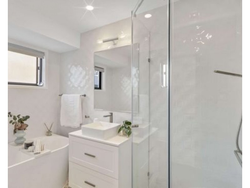 20 LYNDHURST PLACE, Thornlands QLD 4164