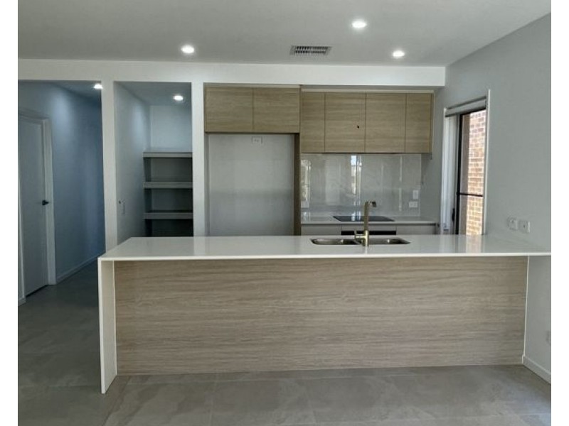 25 Genovese Avenue, Ormeau QLD 4208