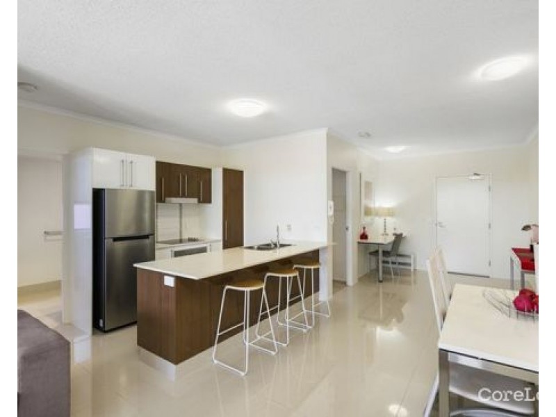 30/171 Scarborough Street, Southport QLD 4215