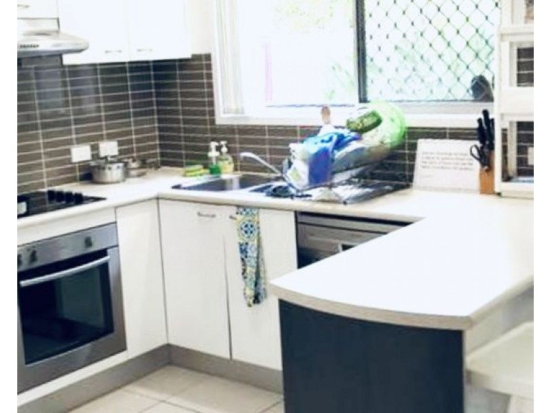 27/131 McAuley Parade, Pacific Pines QLD 4211