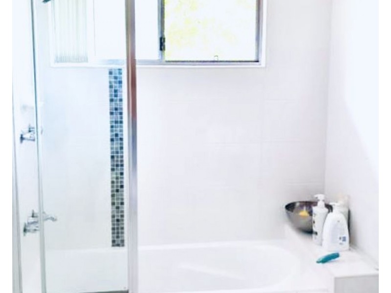 27/131 McAuley Parade, Pacific Pines QLD 4211