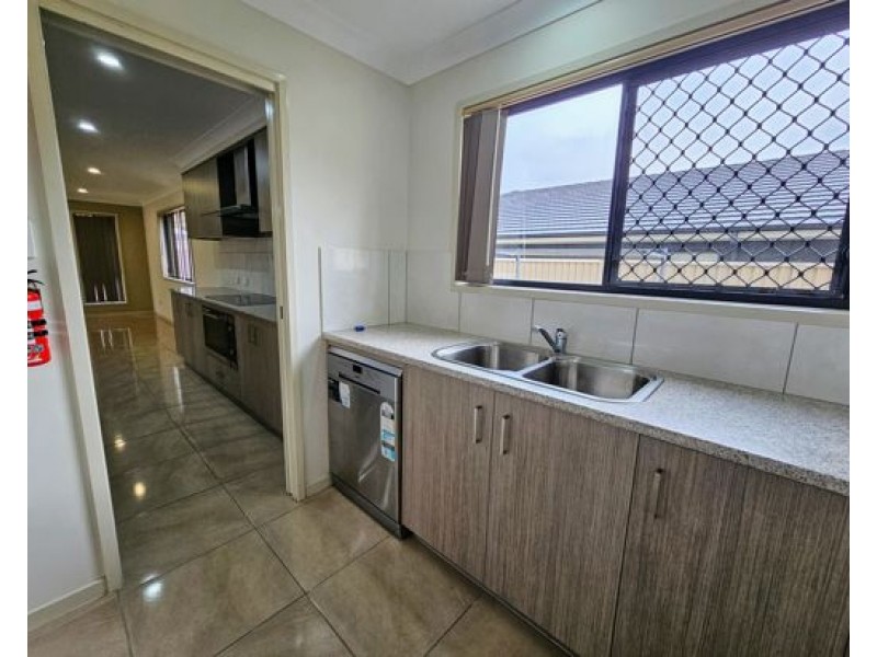 43 Splendid Parade, Narangba QLD 4504