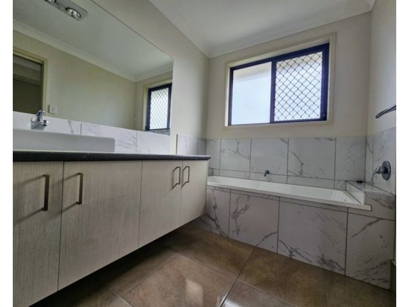 43 Splendid Parade, Narangba QLD 4504