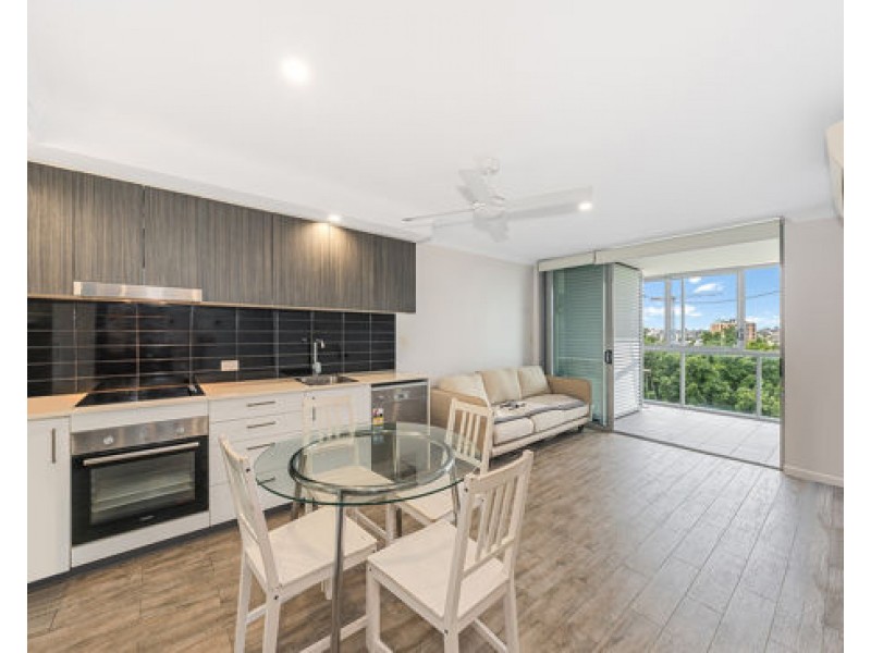 35 / 25-29 Regent Street, Woolloongabba QLD 4102