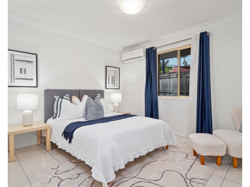 36 LEOPARD TREE CRES, Sinnamon Park QLD 4073