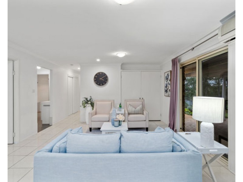 36 LEOPARD TREE CRES, Sinnamon Park QLD 4073