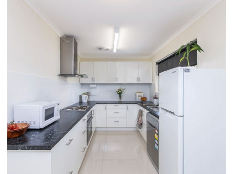 78 Railway Pde, Woodridge QLD 4114