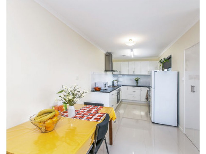 78 Railway Pde, Woodridge QLD 4114