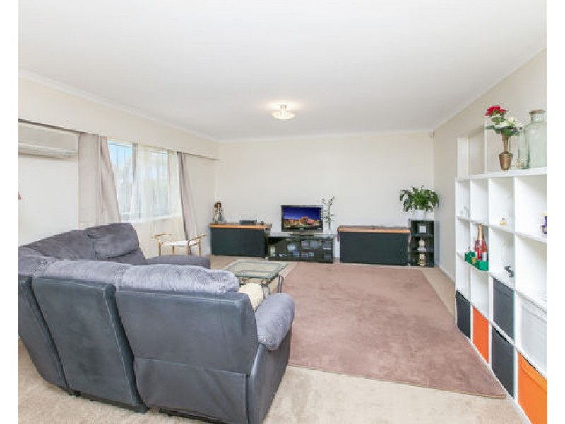 78 Railway Pde, Woodridge QLD 4114