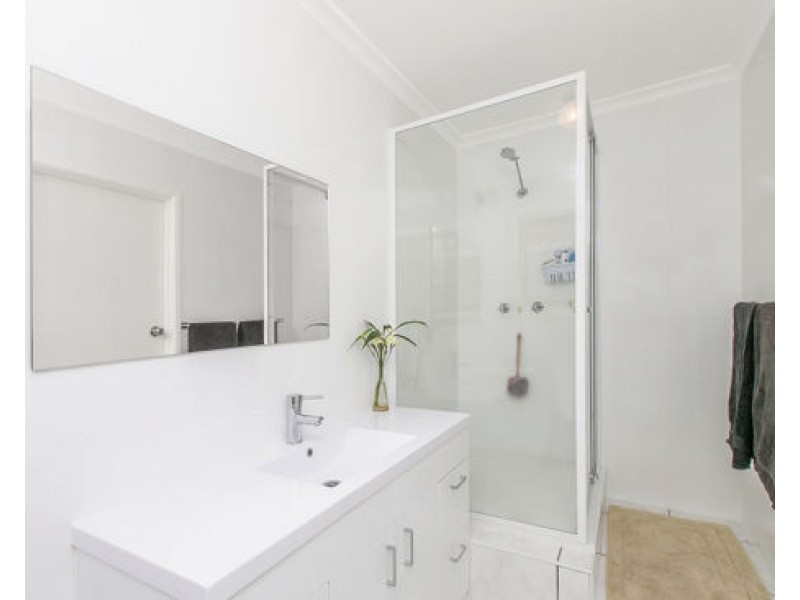 78 Railway Pde, Woodridge QLD 4114