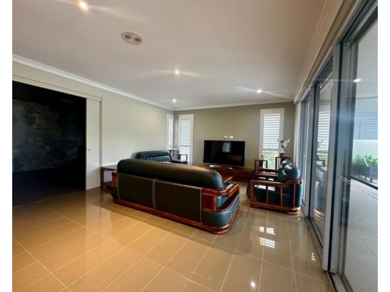 7643 Fairway Boulevarde, Hope Island QLD 4212