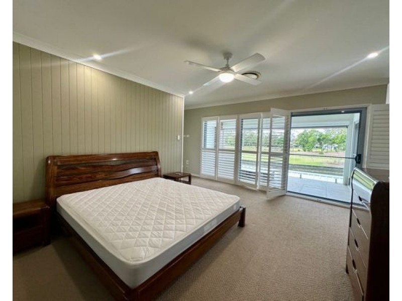 7643 Fairway Boulevarde, Hope Island QLD 4212