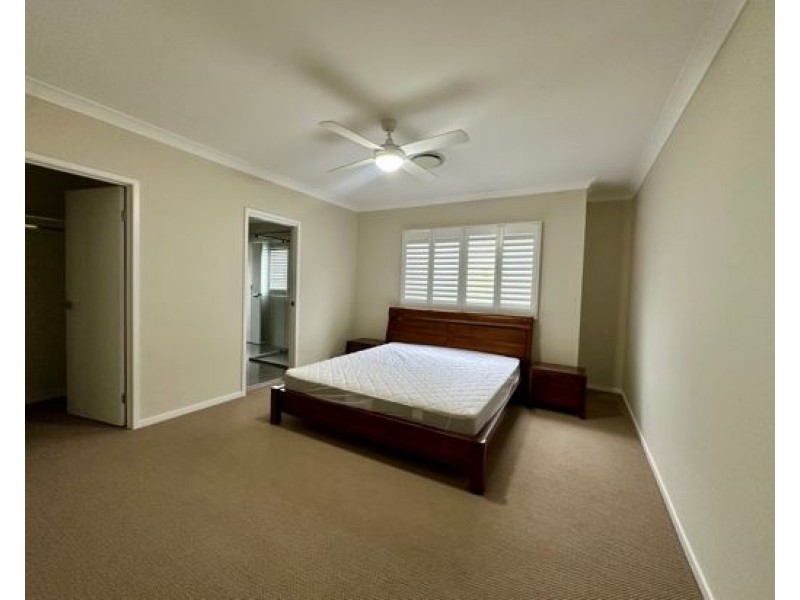 7643 Fairway Boulevarde, Hope Island QLD 4212