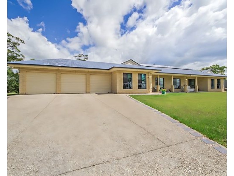 9-13 CHESTERFIELD DRIVE, Bonogin QLD 4213