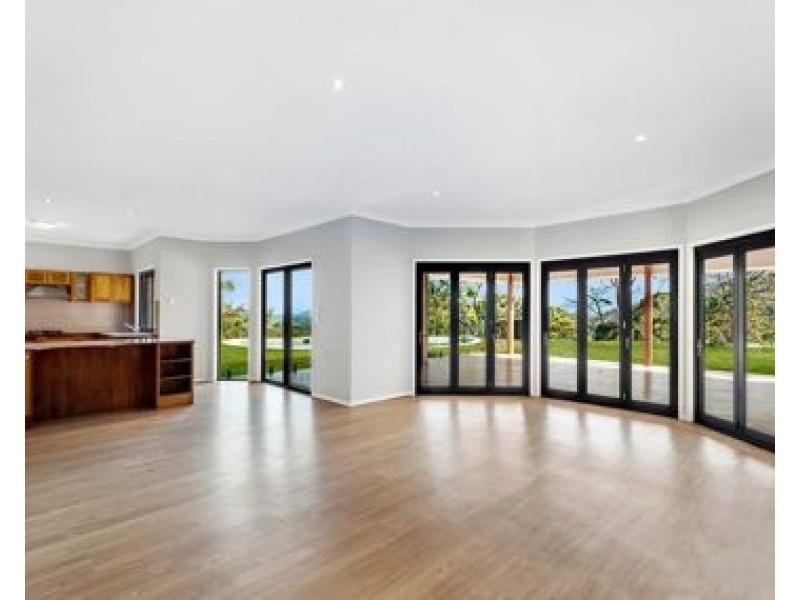 9-13 CHESTERFIELD DRIVE, Bonogin QLD 4213