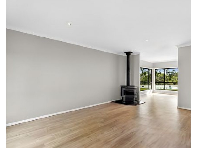 9-13 CHESTERFIELD DRIVE, Bonogin QLD 4213