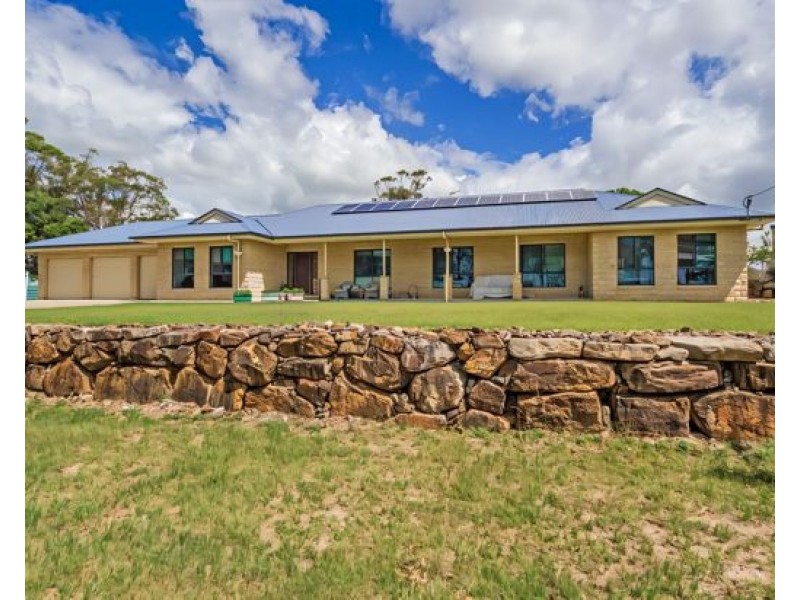 9-13 CHESTERFIELD DRIVE, Bonogin QLD 4213