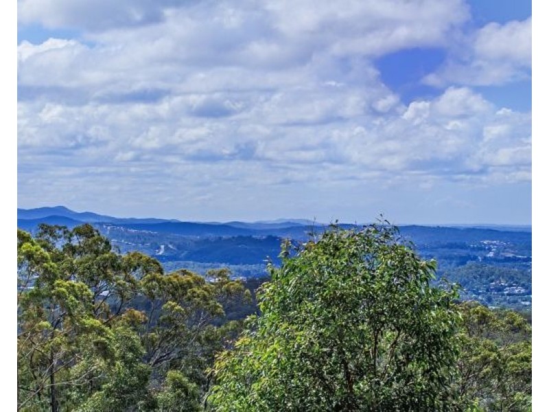 9-13 CHESTERFIELD DRIVE, Bonogin QLD 4213