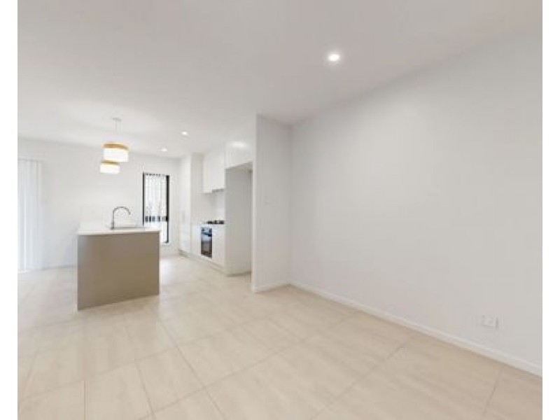 3 Blackstone Crescent, Ripley QLD 4306