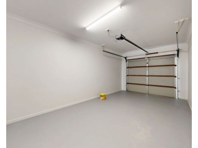 3 Blackstone Crescent, Ripley QLD 4306