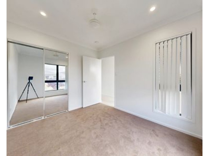 3 Blackstone Crescent, Ripley QLD 4306